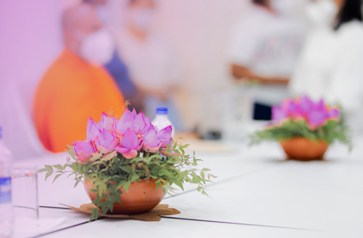 Table-Flower Decoration