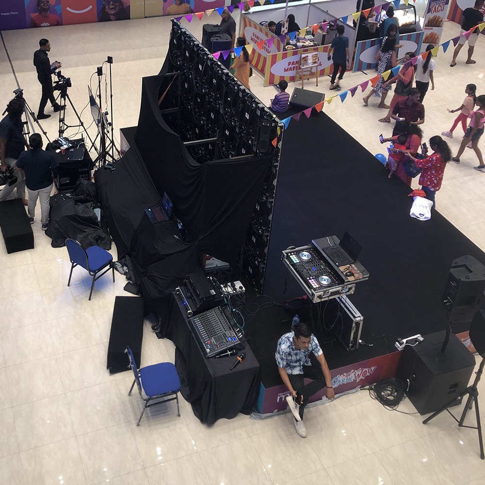 Speaker and Accessories 14 Sound Equipment Hire